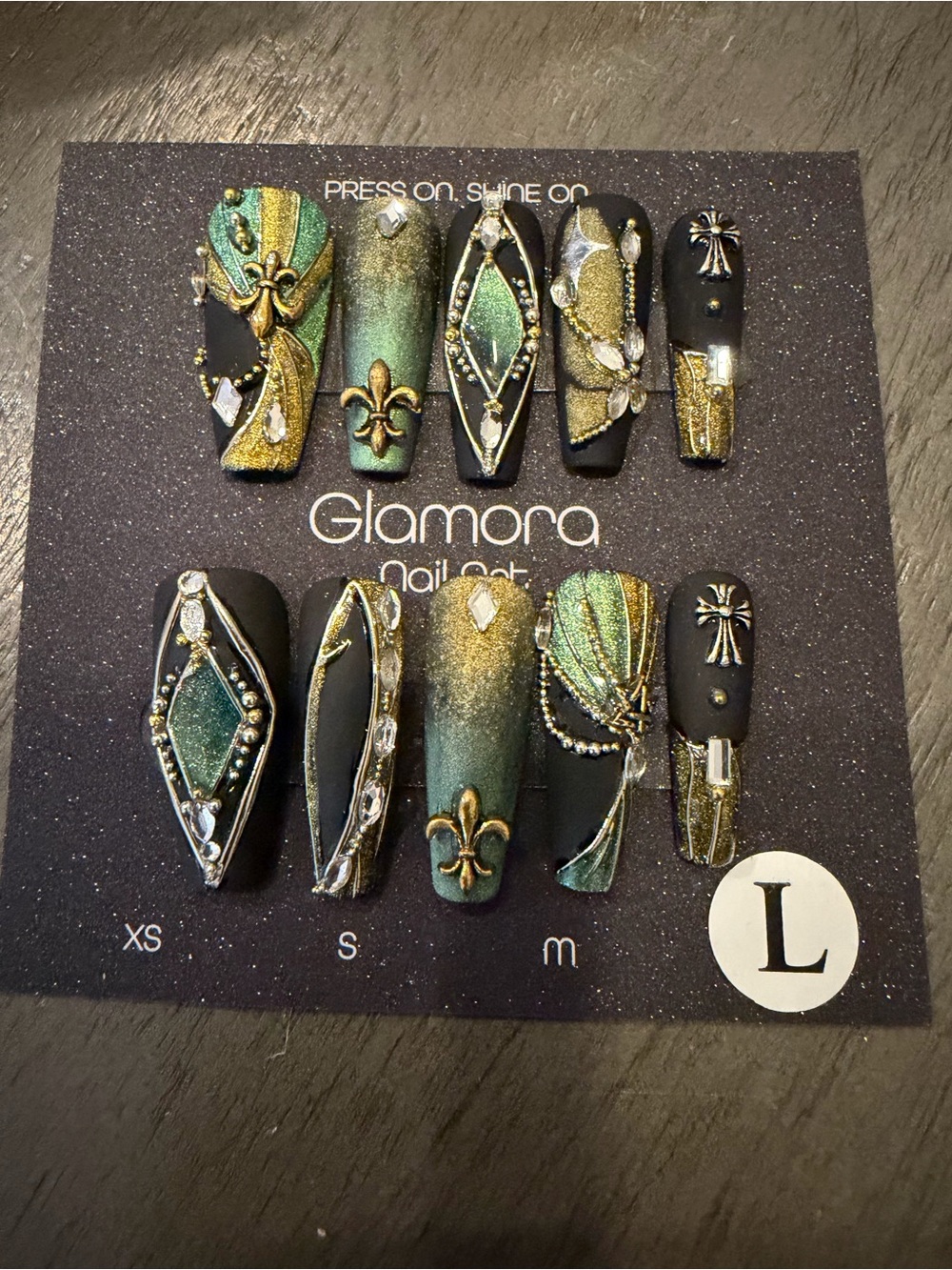 **NWT**Glamora Nail Art Press-On Kit in Black